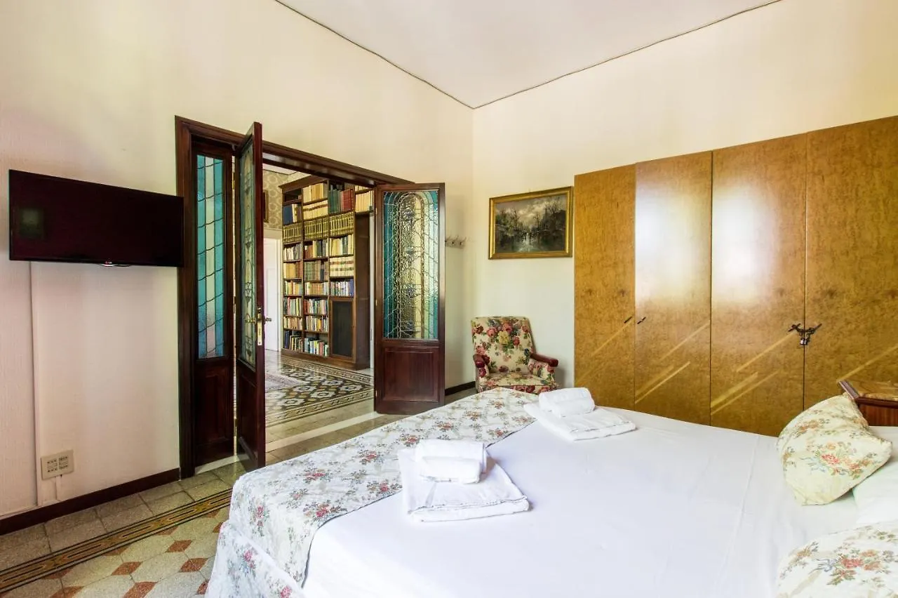 Trastevere Deco Apartment Rome