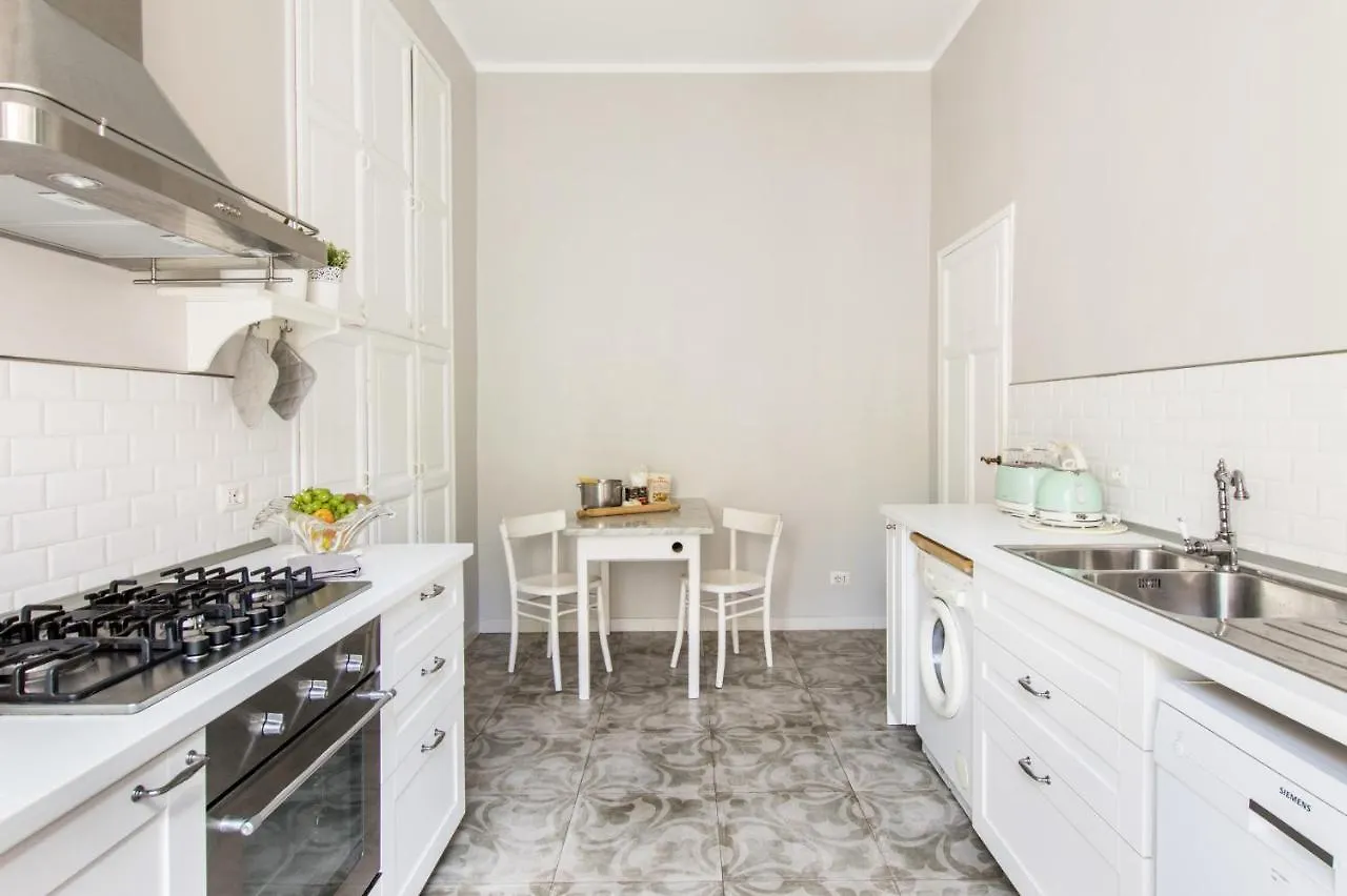 Trastevere Deco Apartment Rome